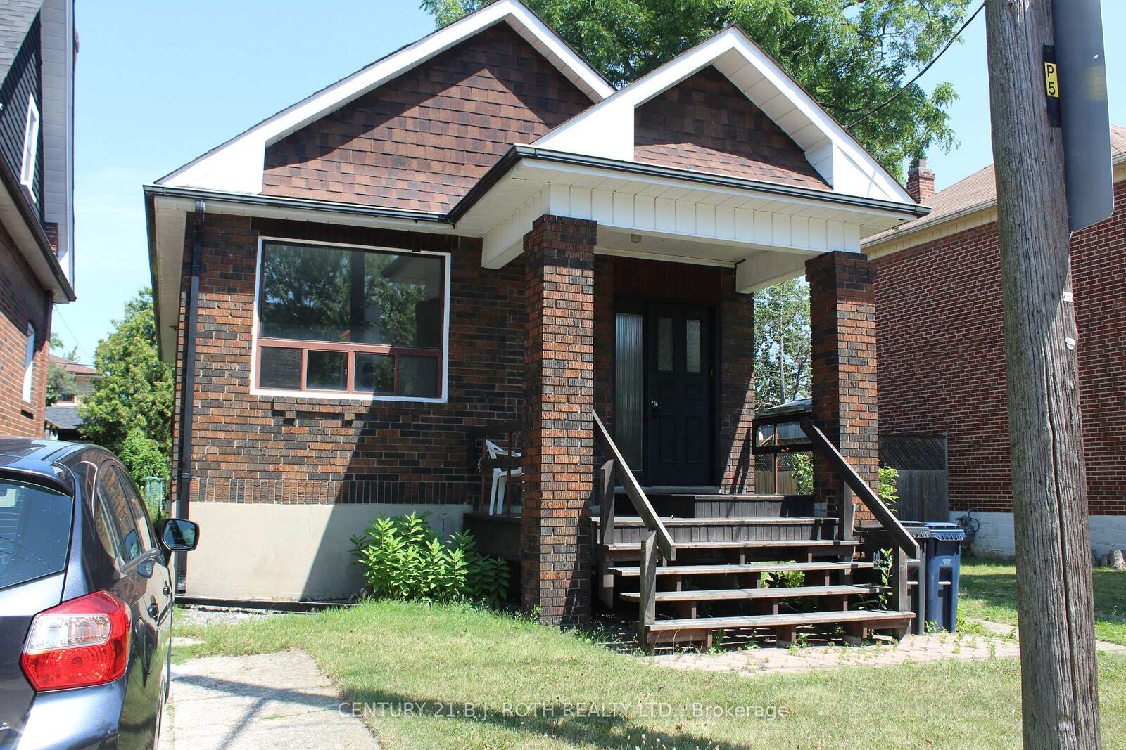 Property Photo: 5 Twentieth Street ON M8V 3L5