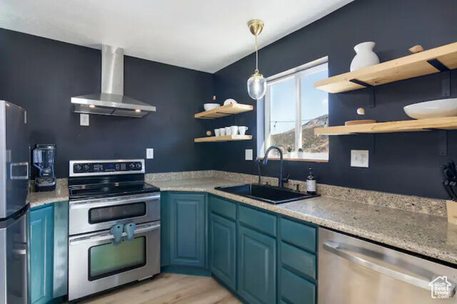 Property Photo: 14272 S U S Hwy 89 UT 84629