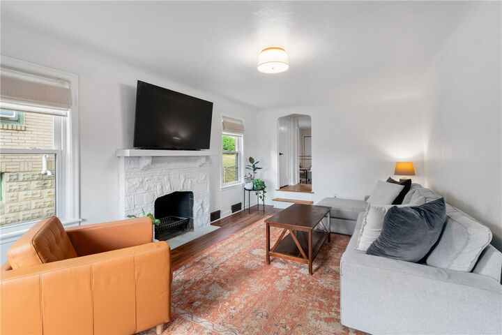 Property Photo: 132 Jamaica Ave PA 15229