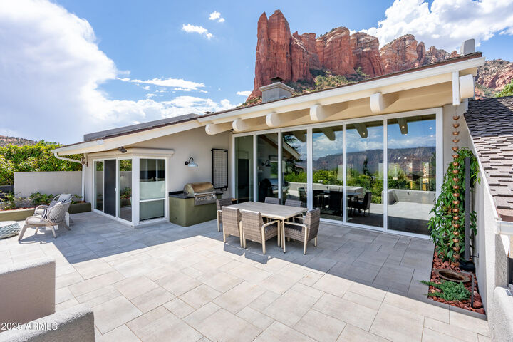 Property Photo: 220 Shadow Mountain Drive AZ 86336
