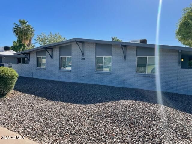 Property Photo: 2033 S Forest Avenue 9 AZ 85282