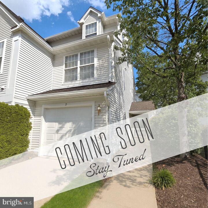 7705 Haynes Point Way 2802  Alexandria VA 22315 photo