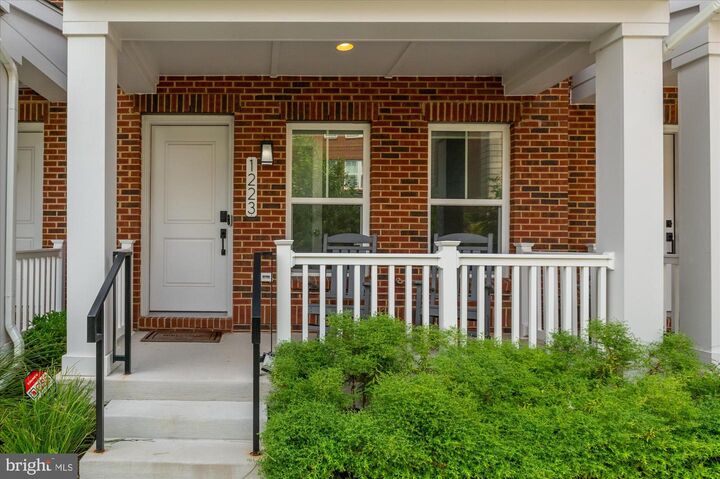 Property Photo:  1223 Wynton Place NE  DC 20017 
