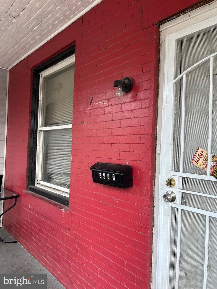 Property Photo:  3903 N Franklin Street  PA 19140 