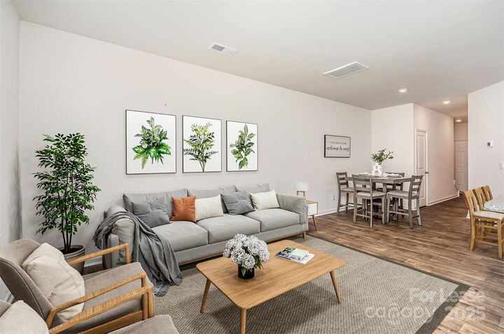 Property Photo: 7109 North Mills Road NC 28216