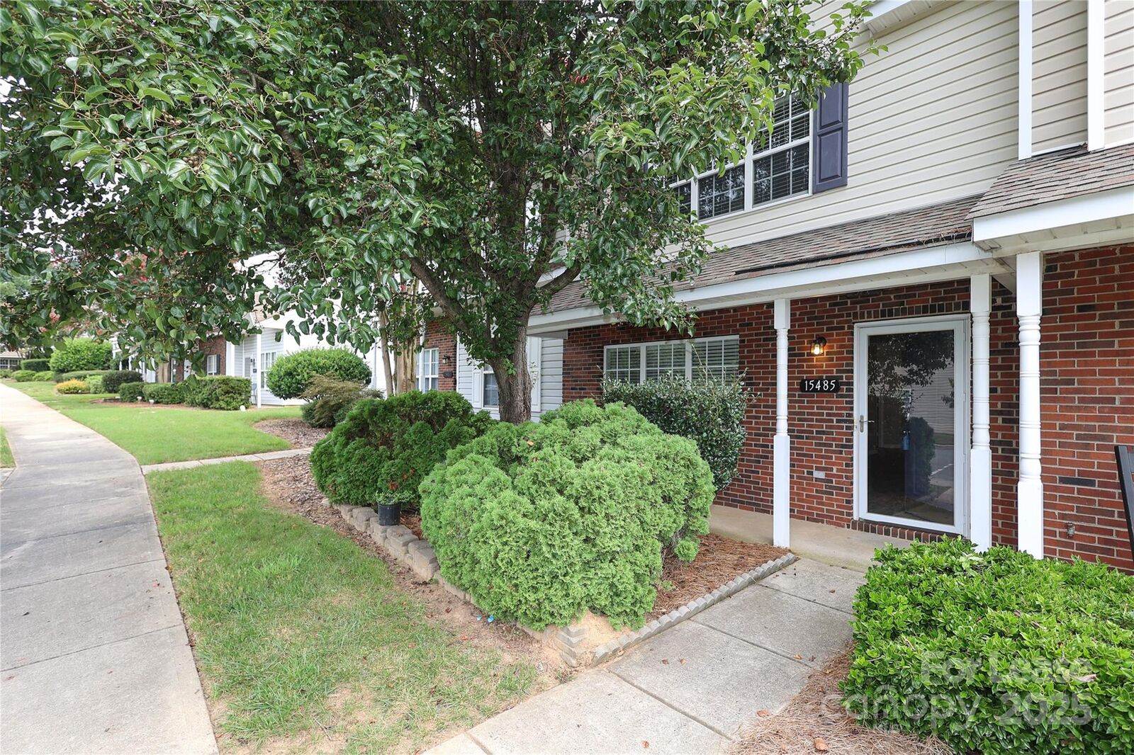 Property Photo: 15485 Asterwind Court NC 28277