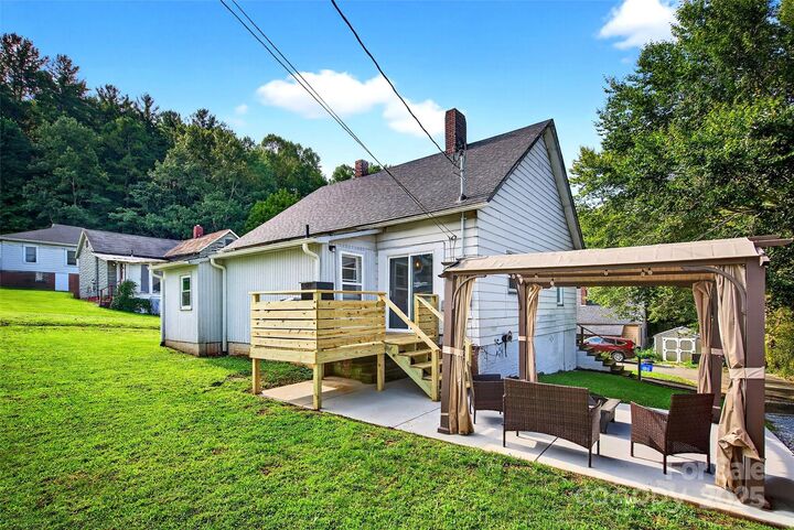 Property Photo: 87 2nd Street NC 28752