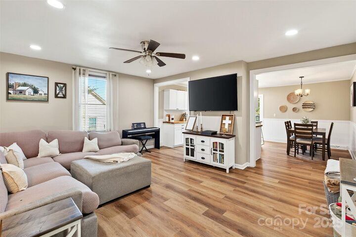 Property Photo:  87 2nd Street  NC 28752 