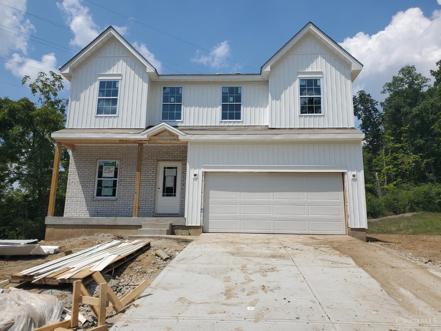 Property Photo: 454 Loveland Miamiville Road OH 45140