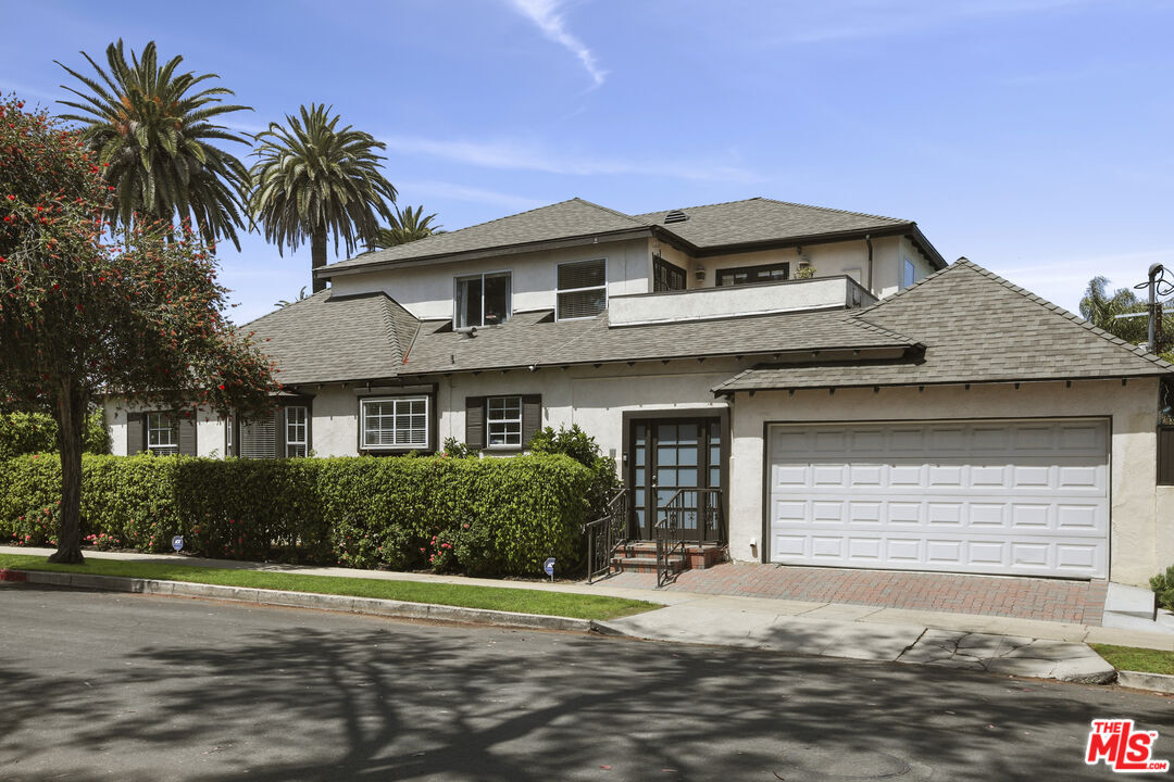 Property Photo:  3028 Motor Ave  CA 90064 