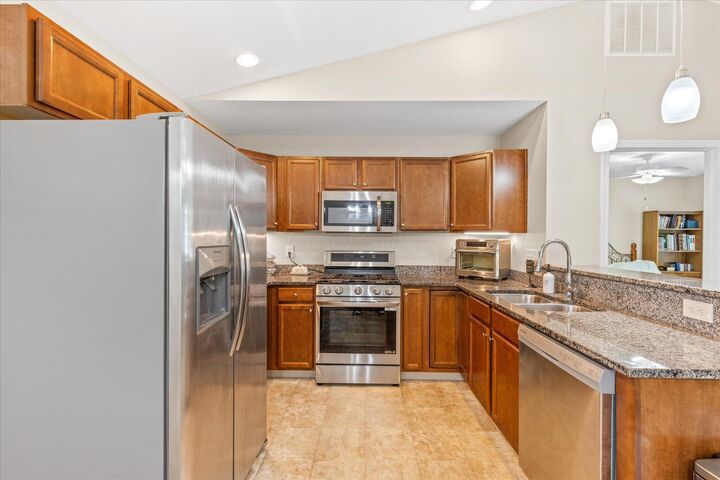 Property Photo: 136 Pioneer Circle OH 43147