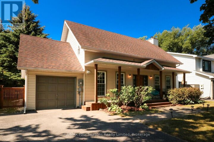 Property Photo:  173 Brooker Boulevard  ON L9Y 0M2 