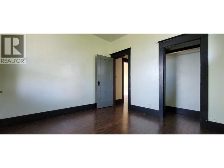 Property Photo: 1553 Diamond Street BC V1R 4H5