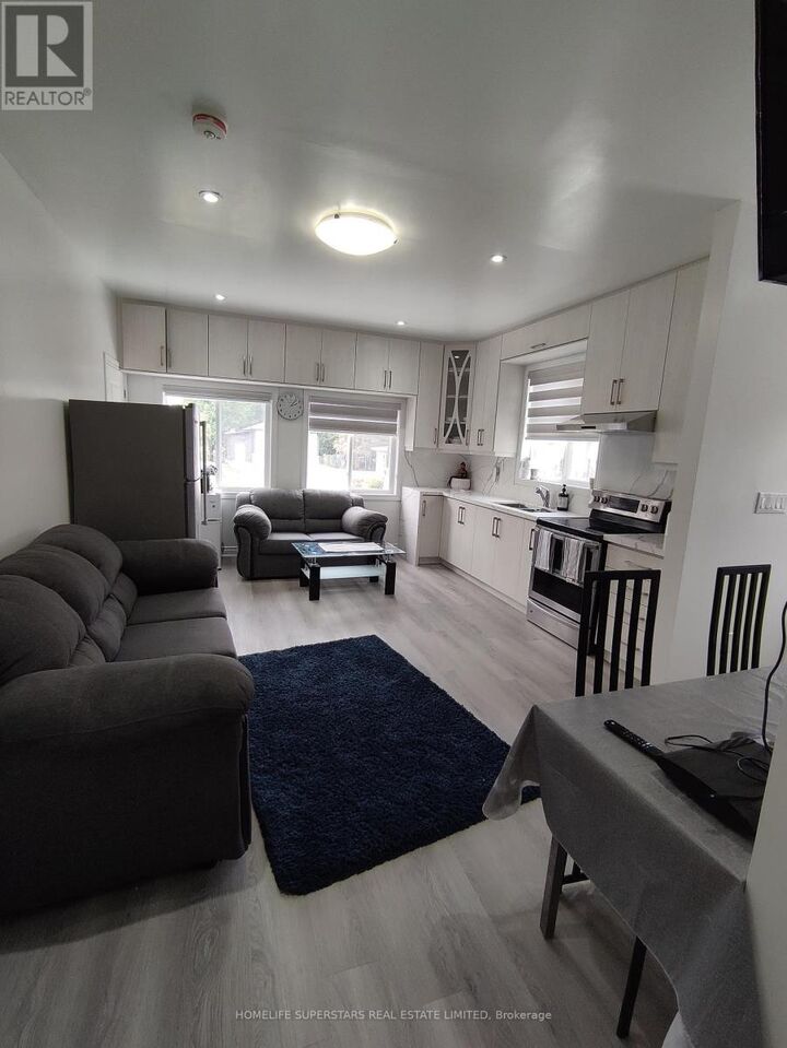 Property Photo:  28 Estateview Circle  ON L6P 0R6 