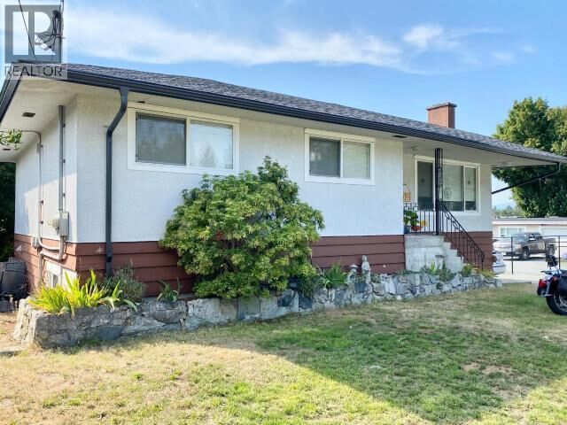 Property Photo:  4621 Manson Ave  BC V8A 3N3 
