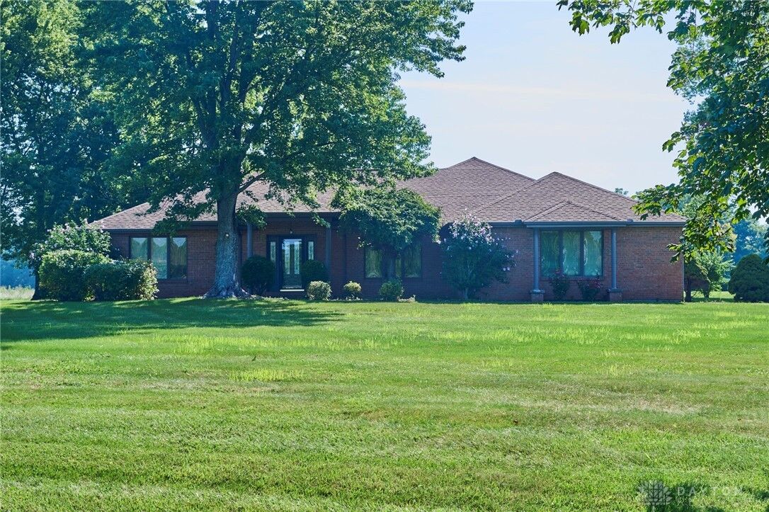 Property Photo: 1026 Fawn Lake OH 45177