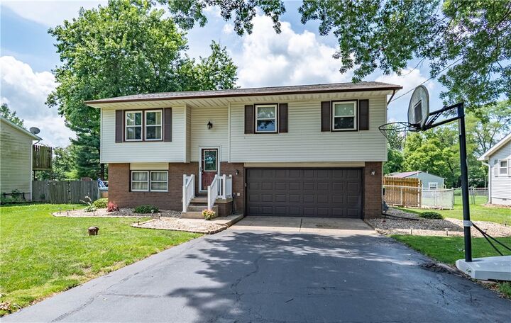 3445 Greenview Drive  Decatur IL 62521 photo