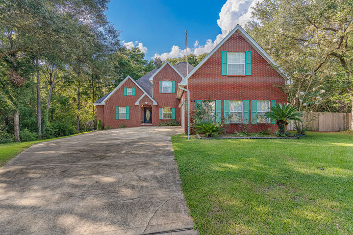 Property Photo: 500 Greenway Cove FL 32578