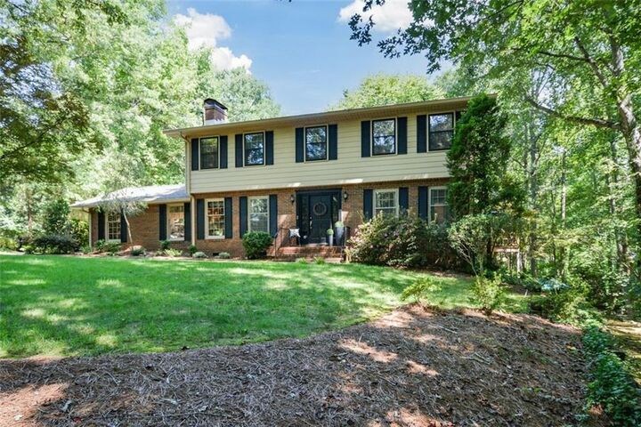 Property Photo: 6235 Cornelia Drive GA 30134