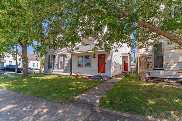 Property Photo:  2029 W Indiana Street  IN 47712-5130 