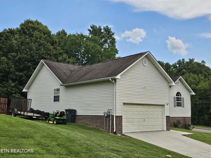 Property Photo: 2904 Mount Pleasant Rd TN 37921