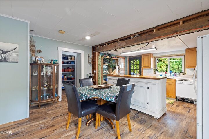 Property Photo:  1140 Hidden Valley Road  OR 97391 