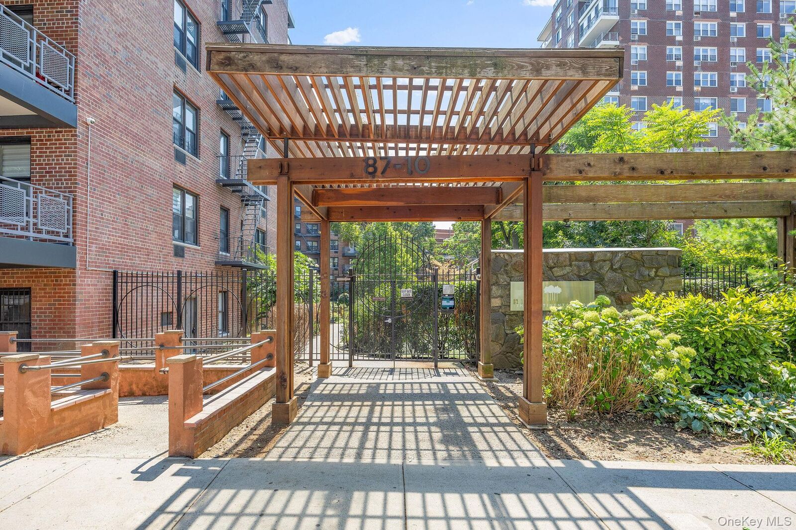 Property Photo:  87-10 51st Ave  Elmhurst, Avenue 3S  NY 11373 