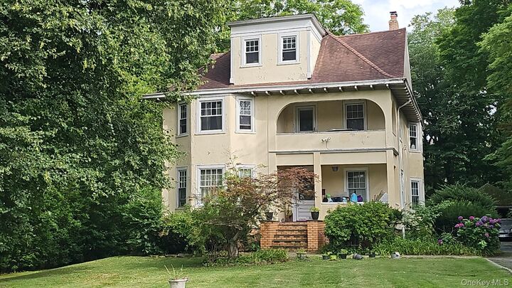 Property Photo:  7 The Boulevard  NY 10801 