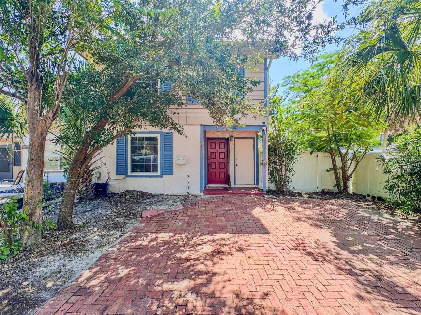 Property Photo:  515 Carambola Avenue  FL 32714 