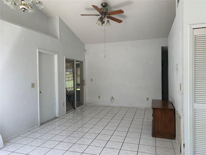 Property Photo: 3611 Westland Drive FL 32818