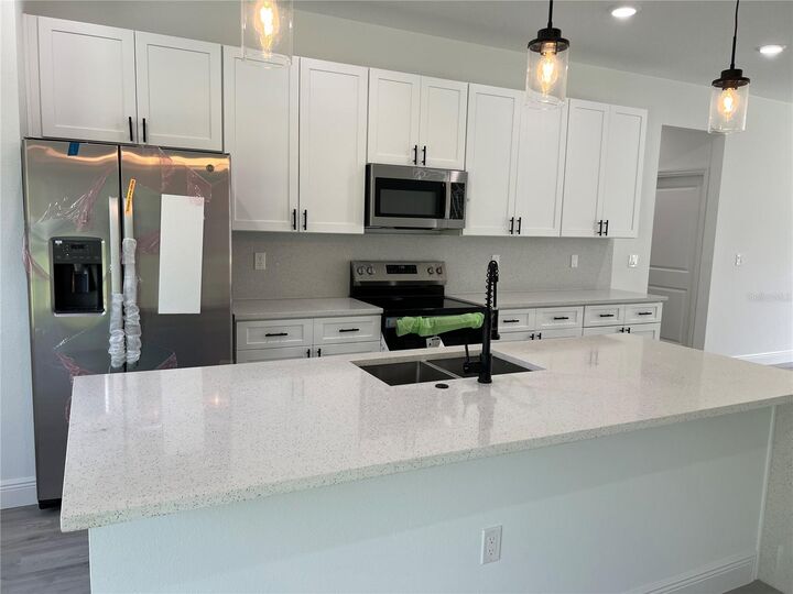 Property Photo: 2467 SW 170th Loop FL 34473