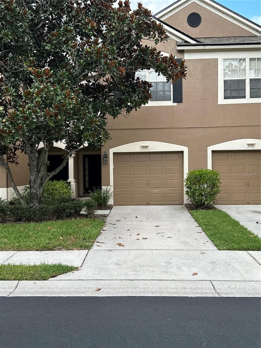 Property Photo:  4906 Barnstead Drive  FL 33578 