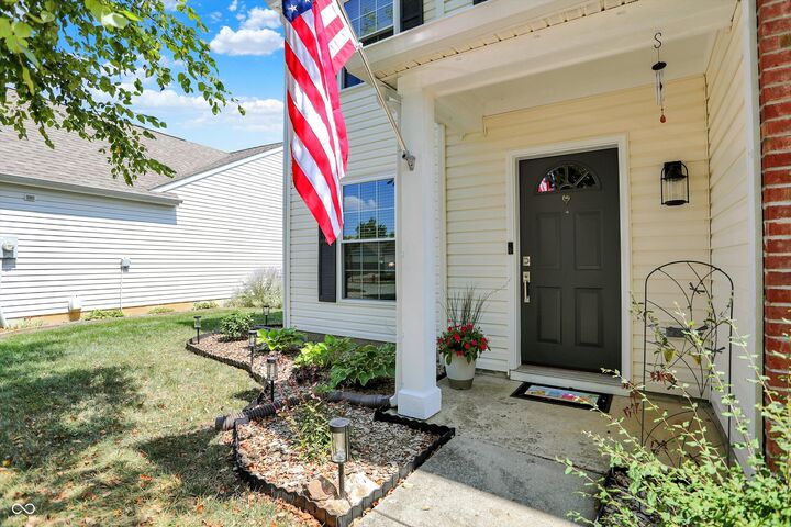 Property Photo: 259 Earl Park Way IN 46074