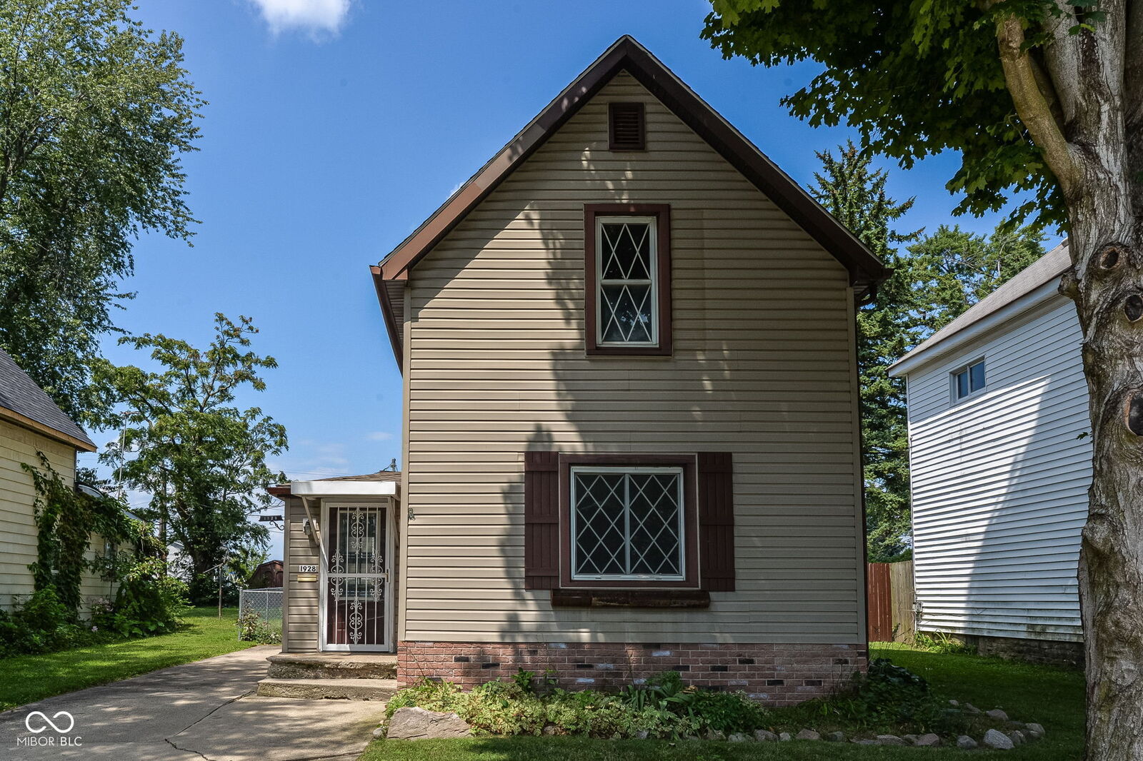 Property Photo: 1928 N D Street IN 46036