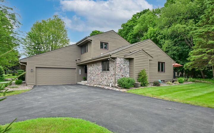 Property Photo:  N81w13635 Golfway Dr C  WI 53051 