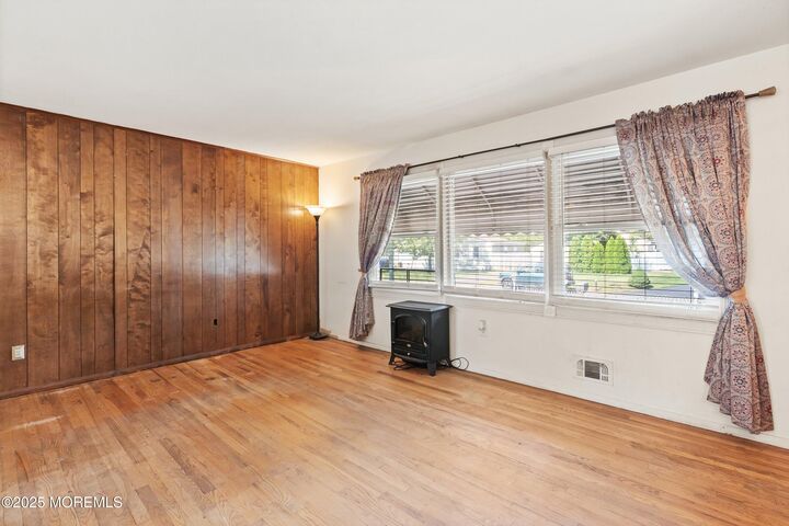 Property Photo: 309 Heritage Drive NJ 08723