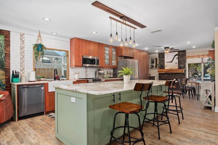 Property Photo:  1543 Villa Cardiff  CA 92007 