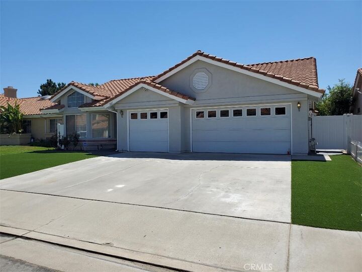 Property Photo: 2137 Garland Way CA 92545
