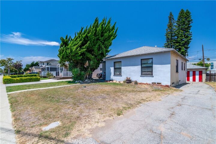 Property Photo:  1421 E Walnut Avenue  CA 90245 