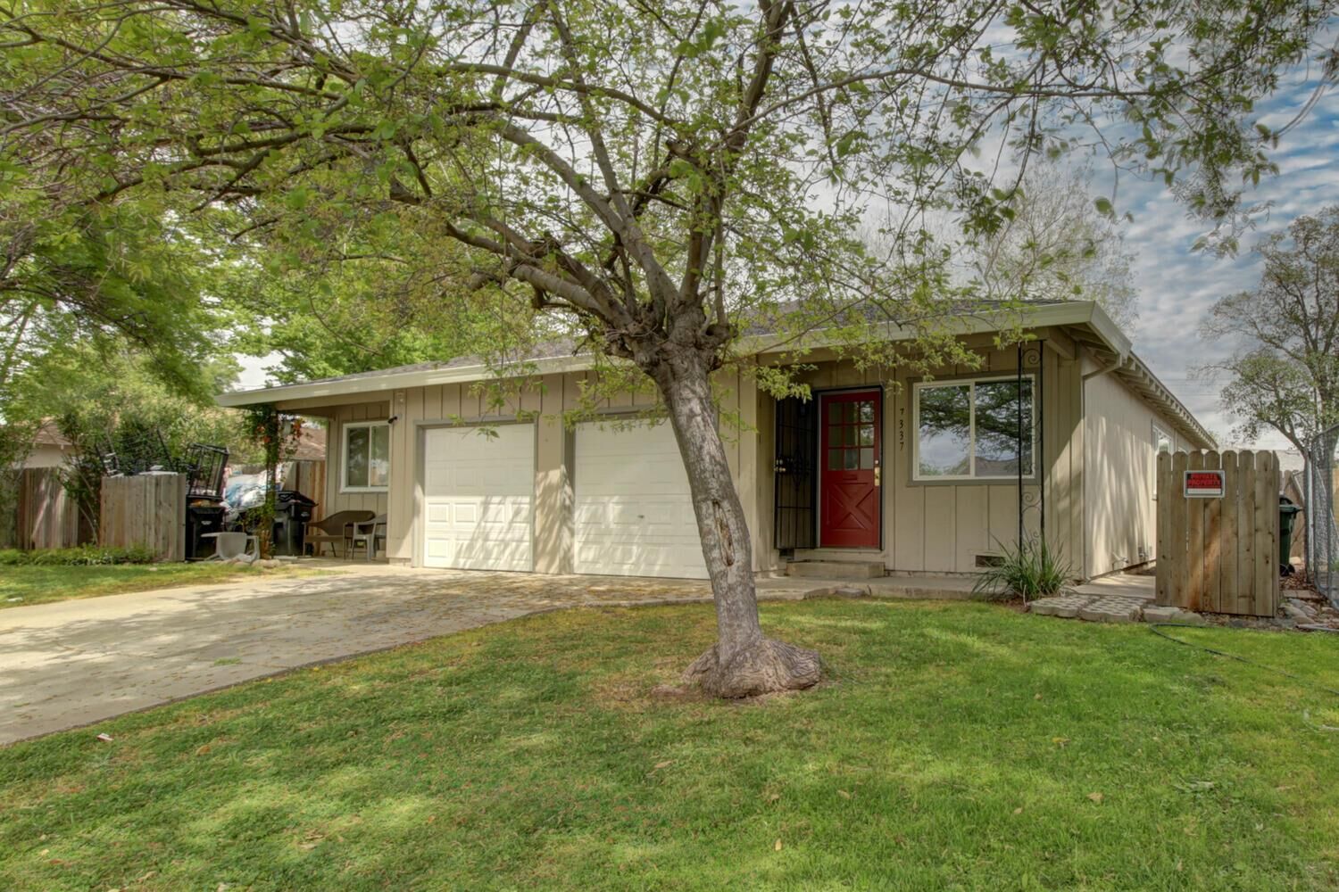 Property Photo: 7335 Arleta Court CA 95823
