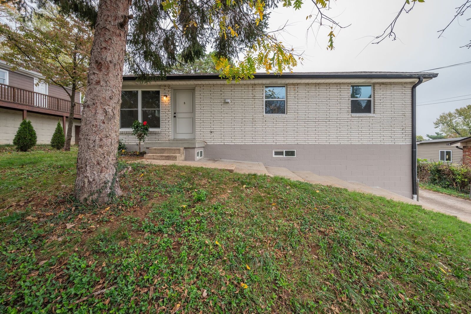 Property Photo: 144 Luna Dr TN 37211