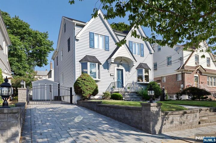 Property Photo:  317 Hillcrest Avenue  NJ 07075 