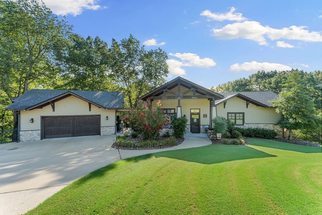 Property Photo: 1206 Timber Top Drive AR 72756