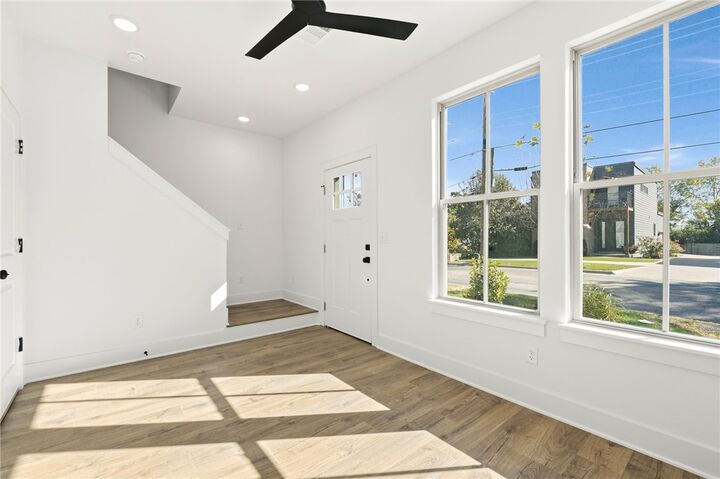 Property Photo:  440 E Martin Luther King Jr Boulevard  AR 72701