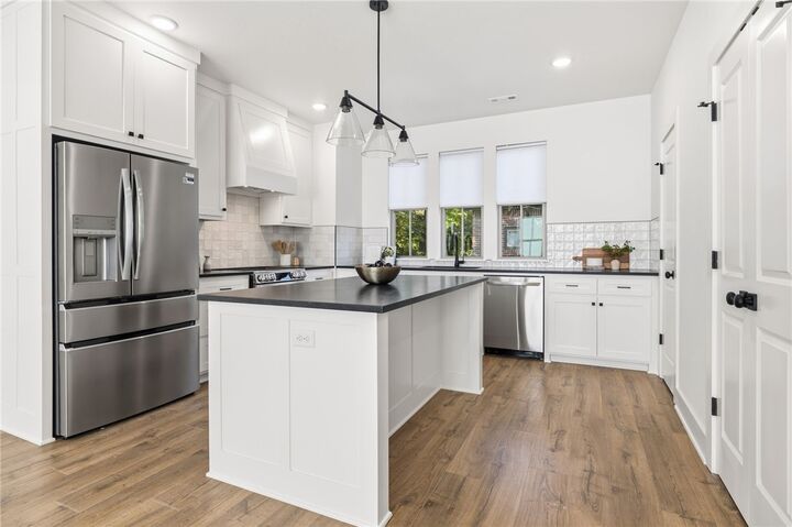 Property Photo:  440 E Martin Luther King Jr Boulevard  AR 72701 