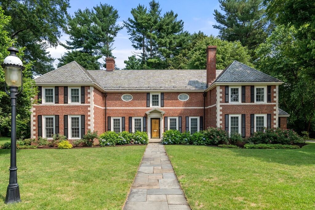 Property Photo: 2 Kenilworth Road MA 02482