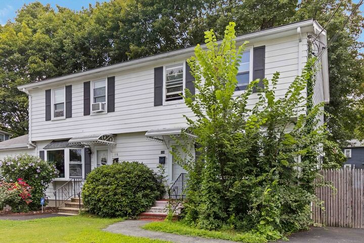 114 Henshaw St 114  Worcester MA 01603 photo
