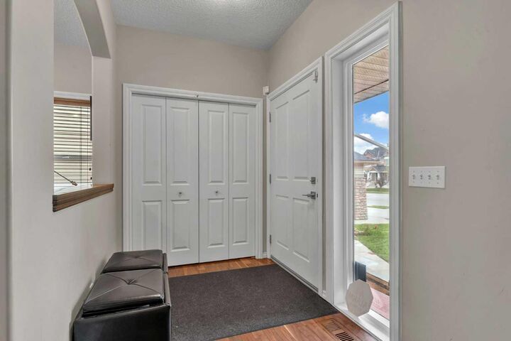 Property Photo:  594 Panamount Boulevard NW  AB T3K 0H5 