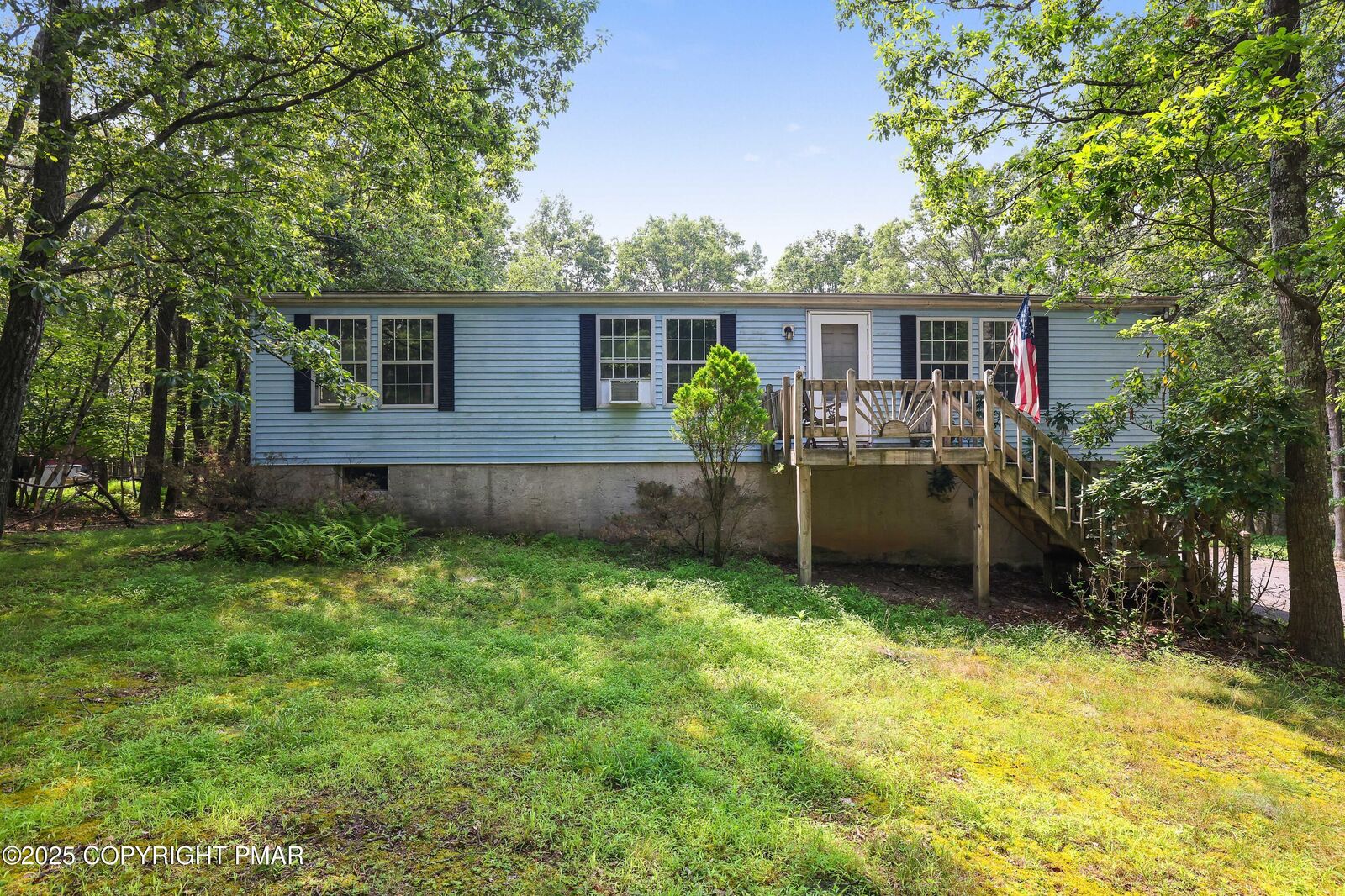Property Photo:  1401 Grand Mesa Drive  PA 18330