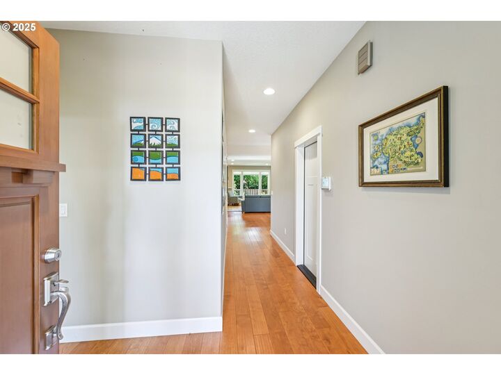 Property Photo:  14007 SE Cedar Ave  OR 97267 